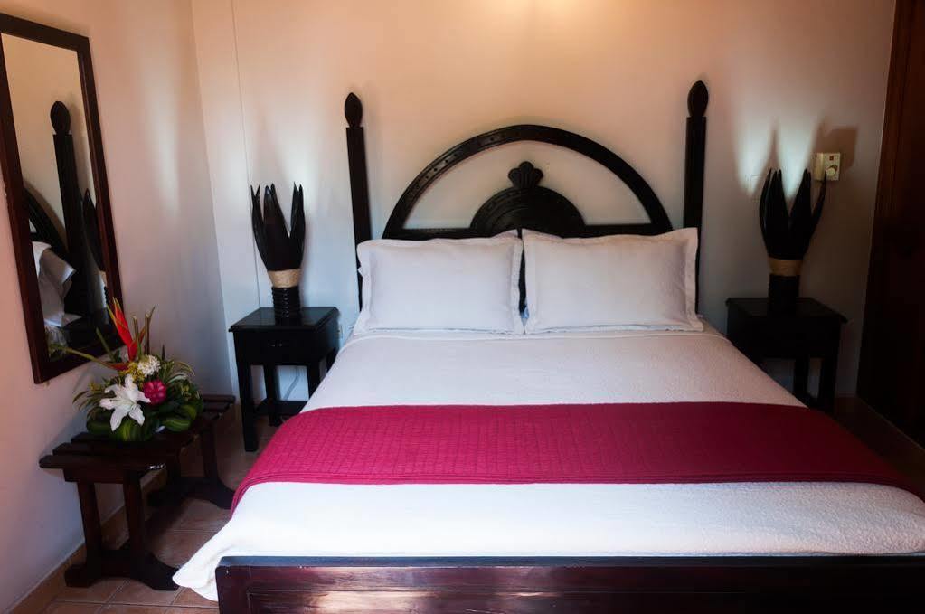 Hotel Casa Del Curato à Cartagène Extérieur photo